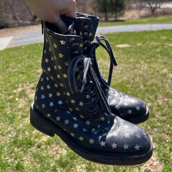 Rare - Free People Santa Fe Lace-Up Boot in Leather Washed Black Star - Picture 2 of 10